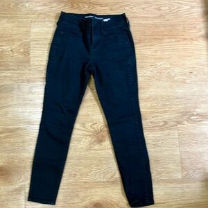 Old navy stretchy skinny jeans